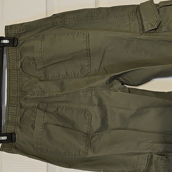 Abercrombie & Fitch Olive Green Cargo Pants - Picture 8 of 12